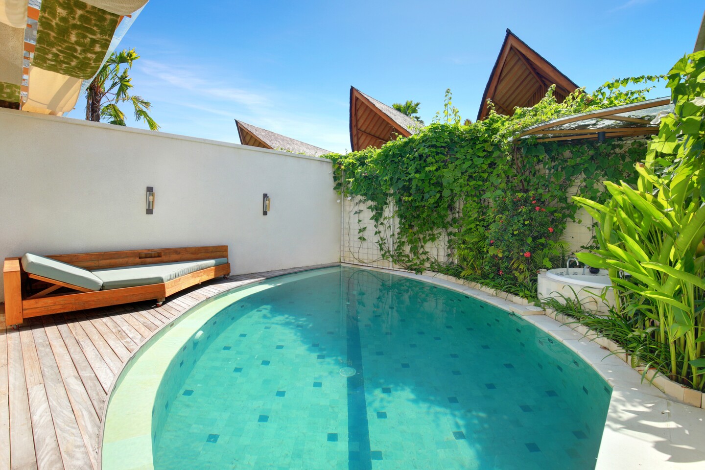 Sini Vie Villa Pool